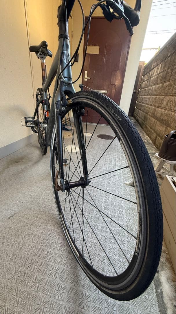けむり TREKクロスバイク 700C グレー トレック