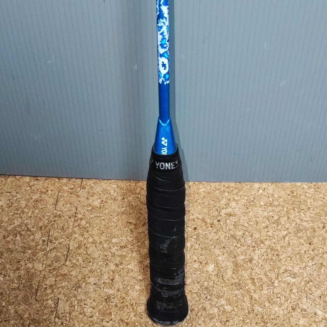 YONEX NANOFLARE 300 バドミントンラケット 4UG5 テープ付