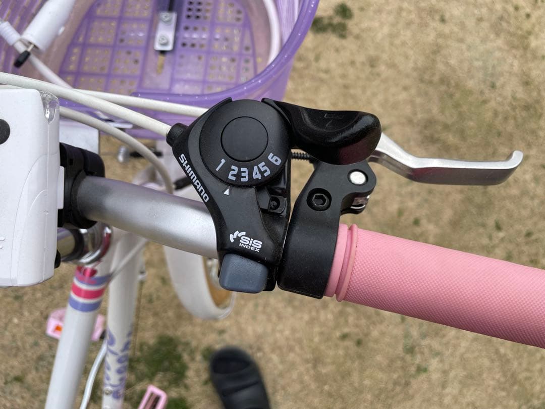 子供用自転車 ホワイト・ピンク