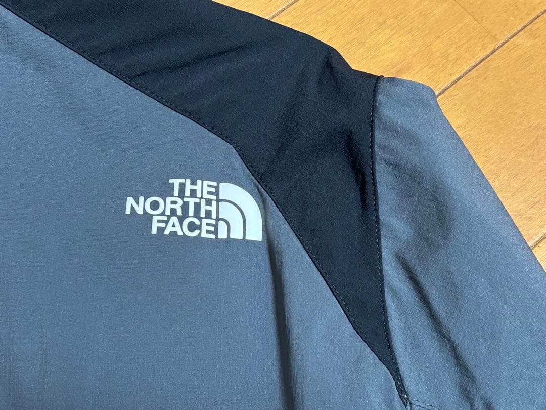 ノースフェイス(THE NORTH FACE) ウインドブレーカー Mサイズ