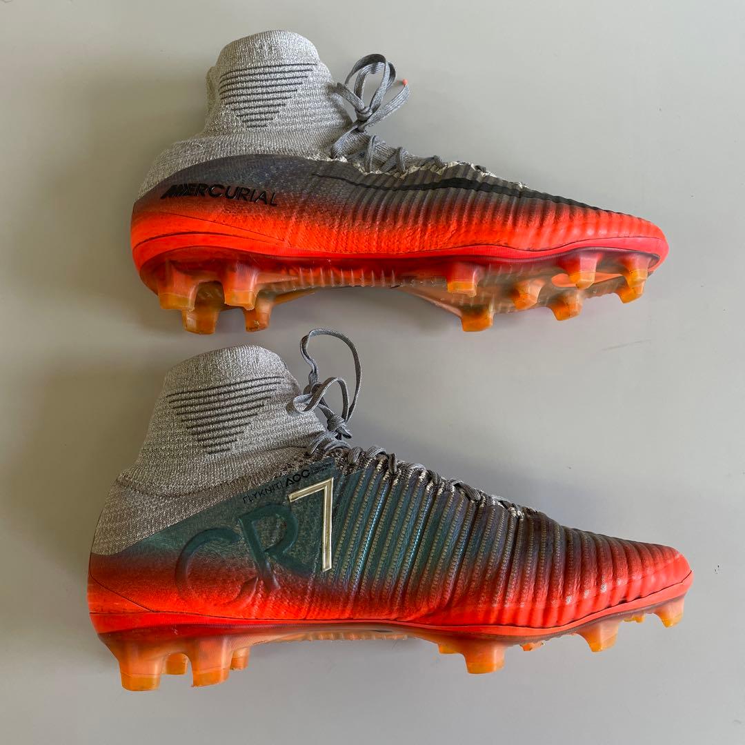 ナイキ マーキュリアル スーパーフライ Ⅴ FG CR7 クリロナモデル