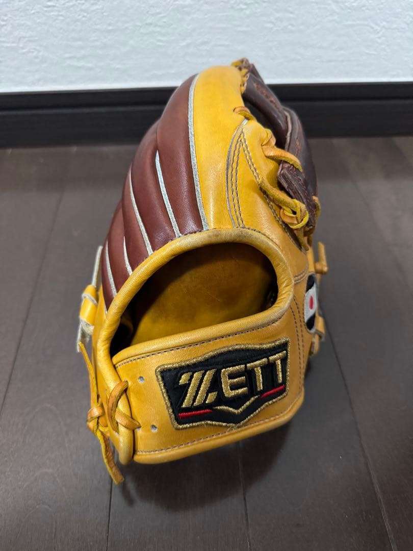 ZETT PROSTATUS 軟式用グローブ　内野手用 日本国旗刺繍