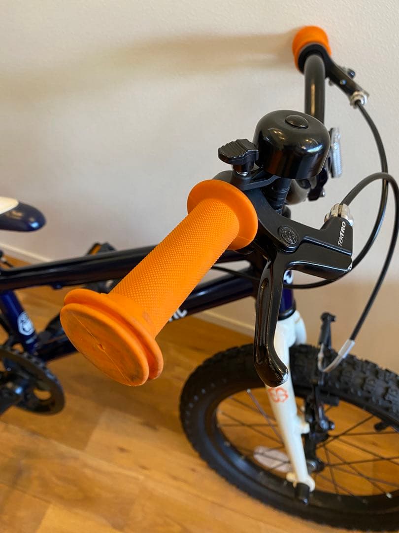 ヨツバサイクル　16インチ　室内保管美品　送料込み　匿名配送　自転車