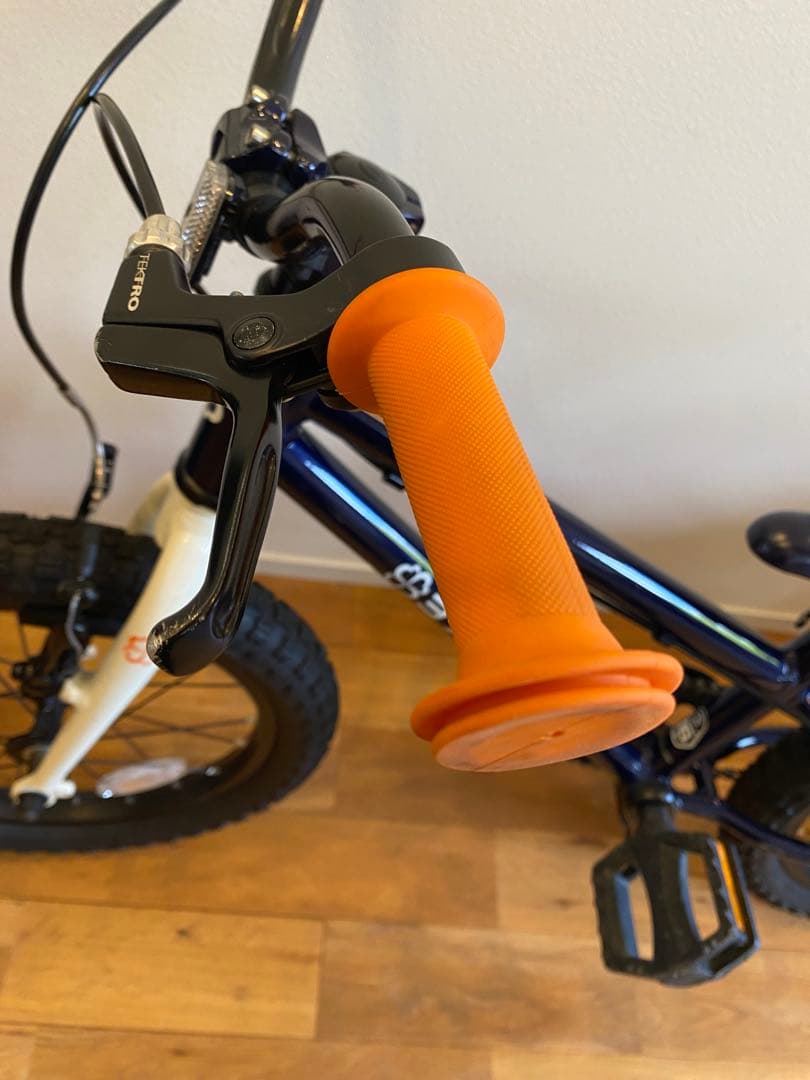 ヨツバサイクル　16インチ　室内保管美品　送料込み　匿名配送　自転車