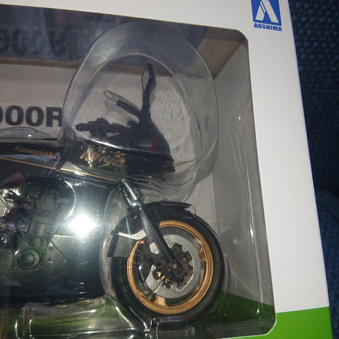 Kawasaki GPz900R 1/12スケールダイキャストバイク　黒/金