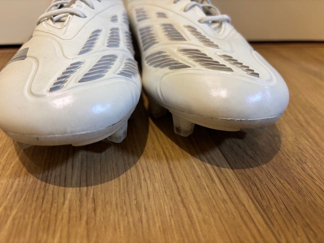 アディダス　プレデター　サッカースパイク