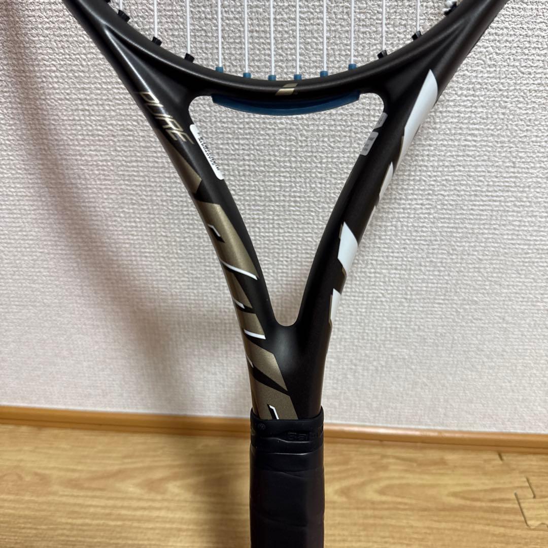 ピュアドライブ　2025 ウィンブルドン　テニスラケット
