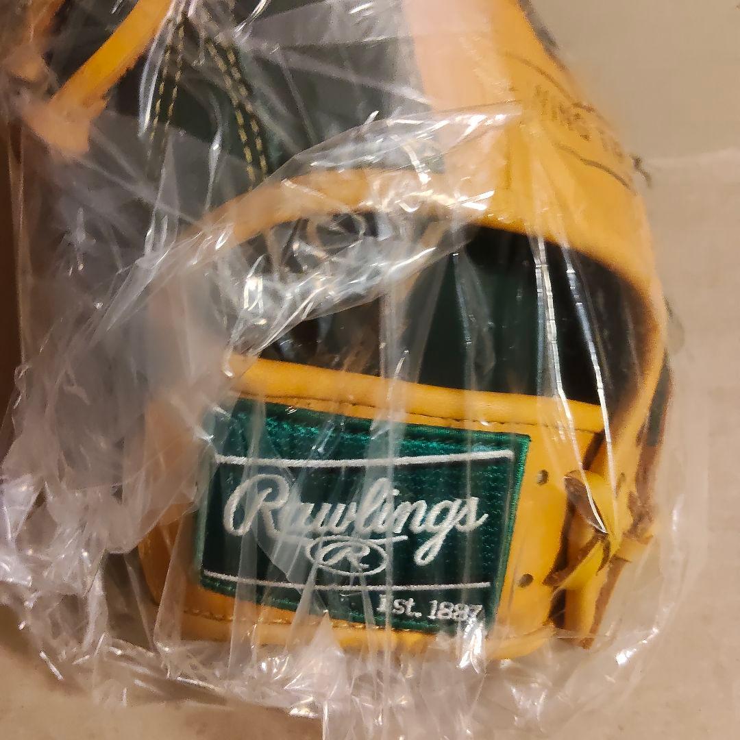軟式用 グローブ Rawlings 左投げ　GR5HTMN55W　ボール付き