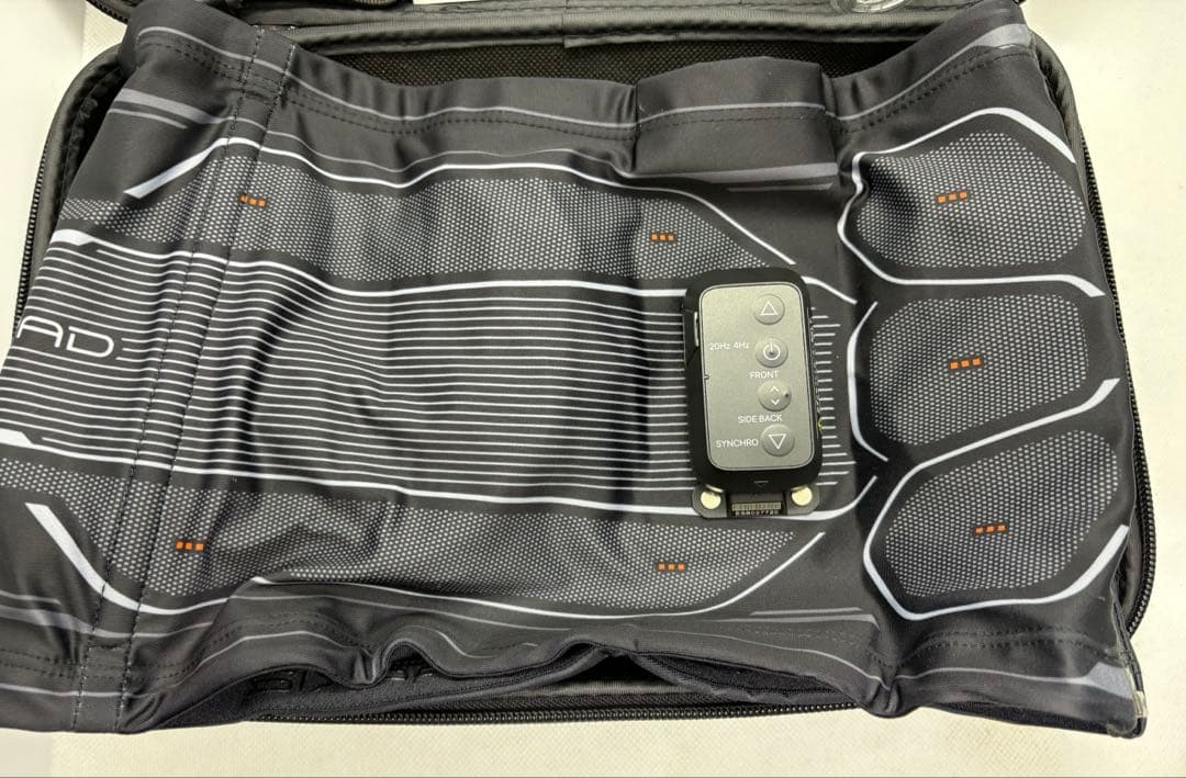 【三連休特別価格】【美品】SIXPAD パワースーツ コアベルト M
