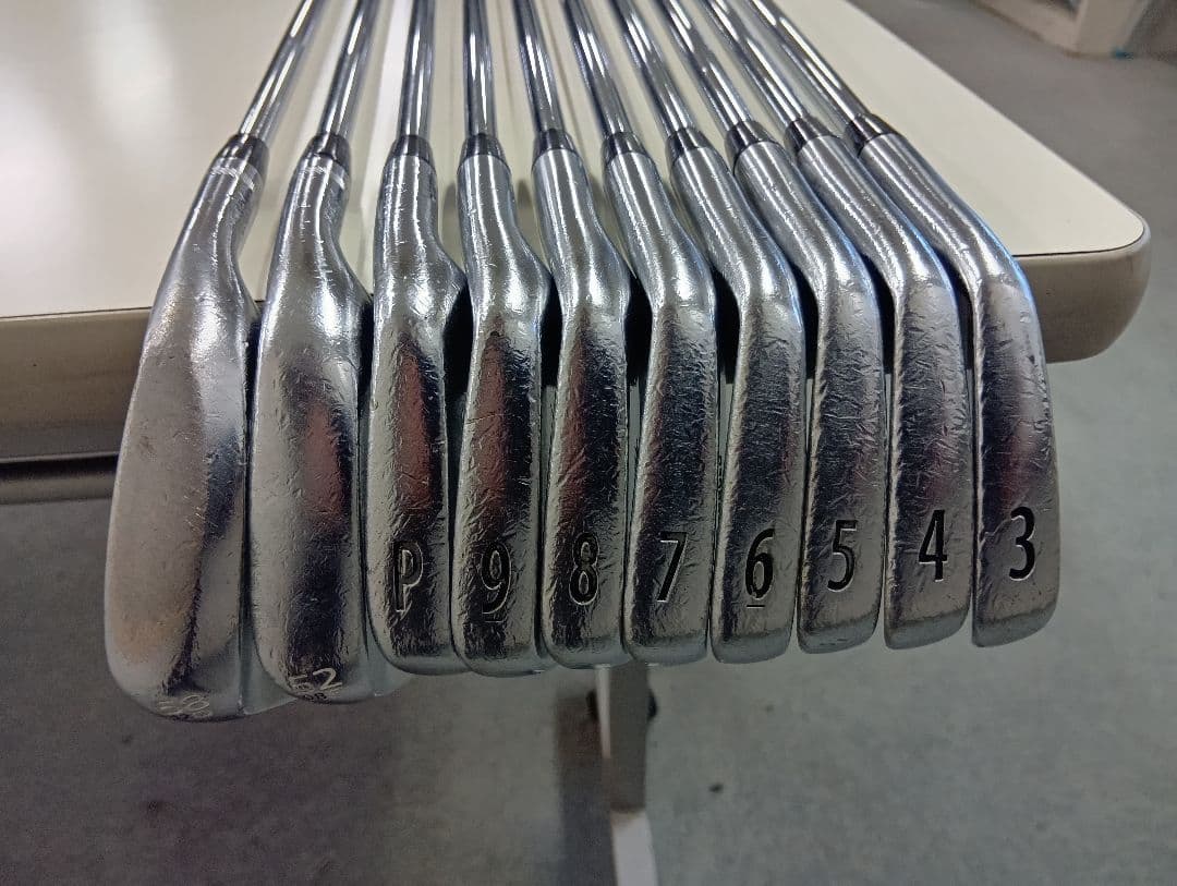Titleist 712 アイアンセット P-3＋WEDGE２本