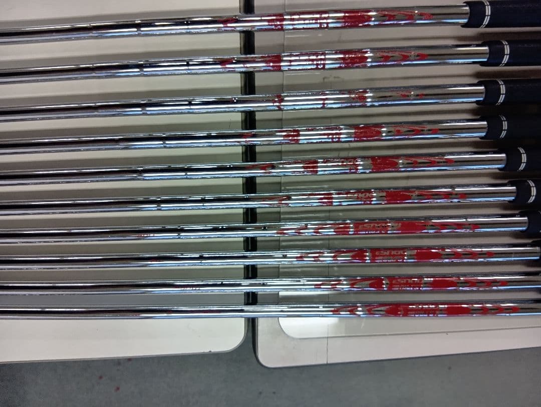 Titleist 712 アイアンセット P-3＋WEDGE２本