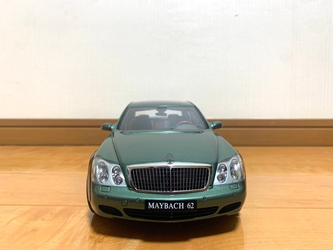 Ryuu。MAYBACH 2台セットミニカー 1:18