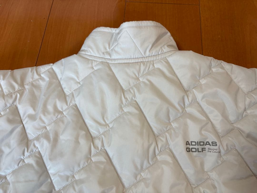 adidas ホワイト キルティングジャケット
