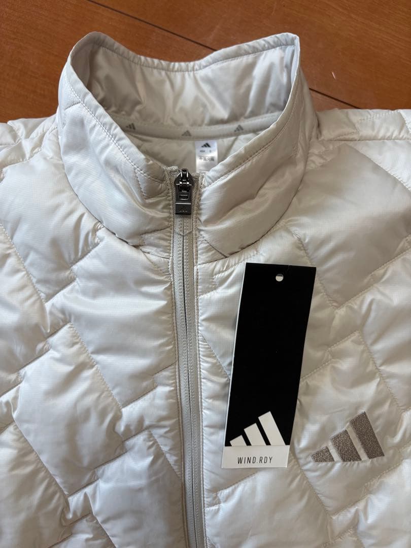 adidas ホワイト キルティングジャケット