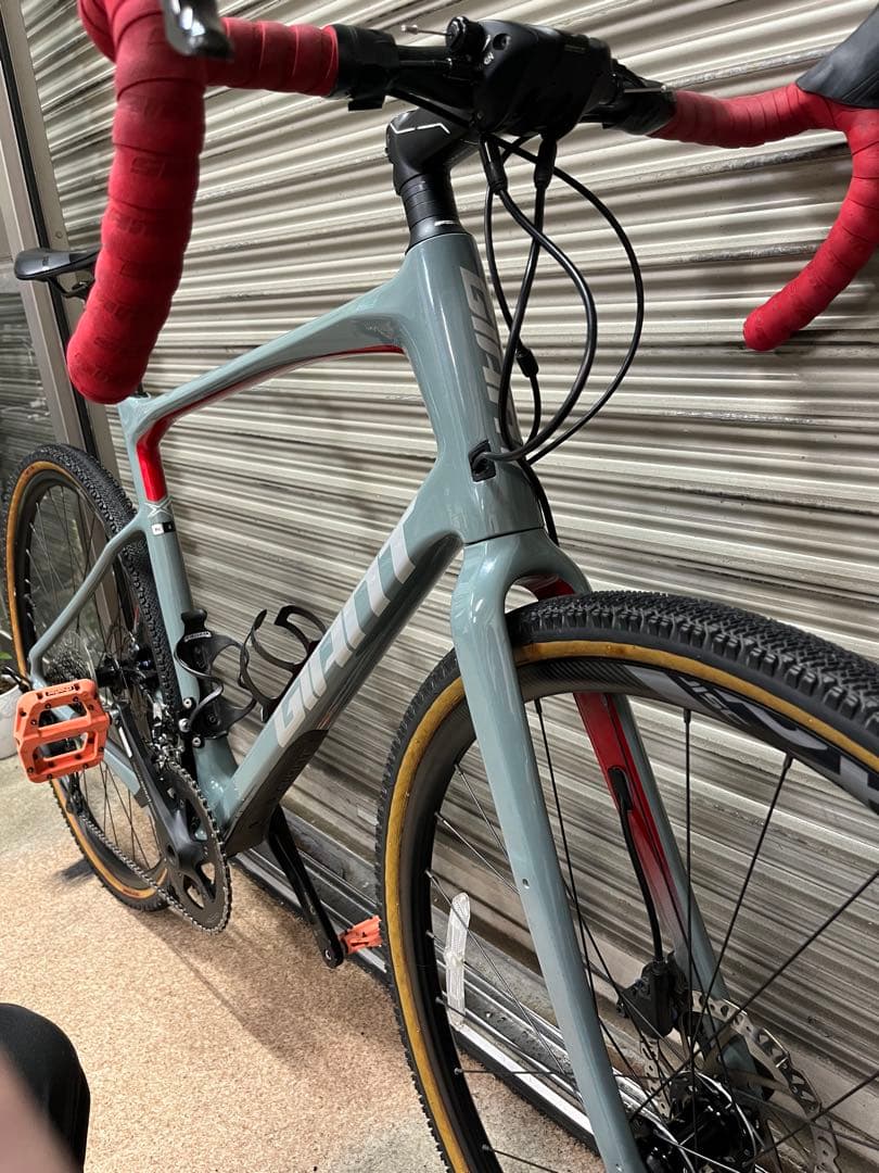 自転車本体 GIANT REVOLT ADVANCED 2
