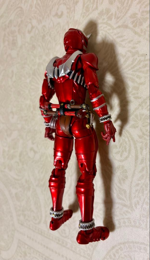 真骨彫　響鬼　紅　フィギュア　S.H.フィギュアーツ　仮面ライダー