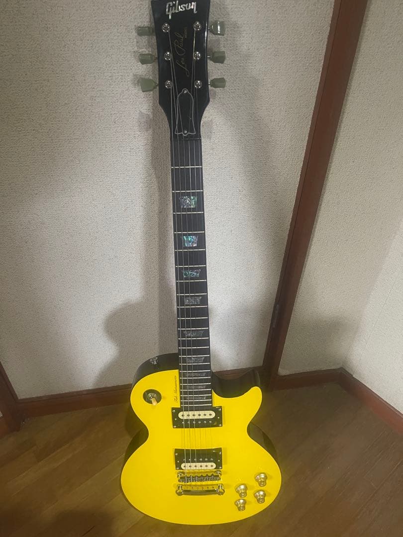 TAK Matsumoto Canary Yellow レプリカ　ギター