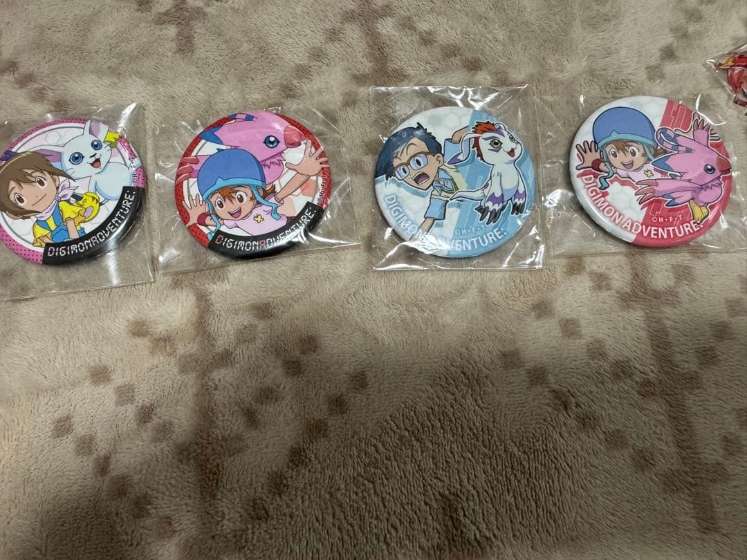 断捨離　デジモン　グッズ多数　缶バッジ　ミニアクスタ　一番くじ　ステッカー