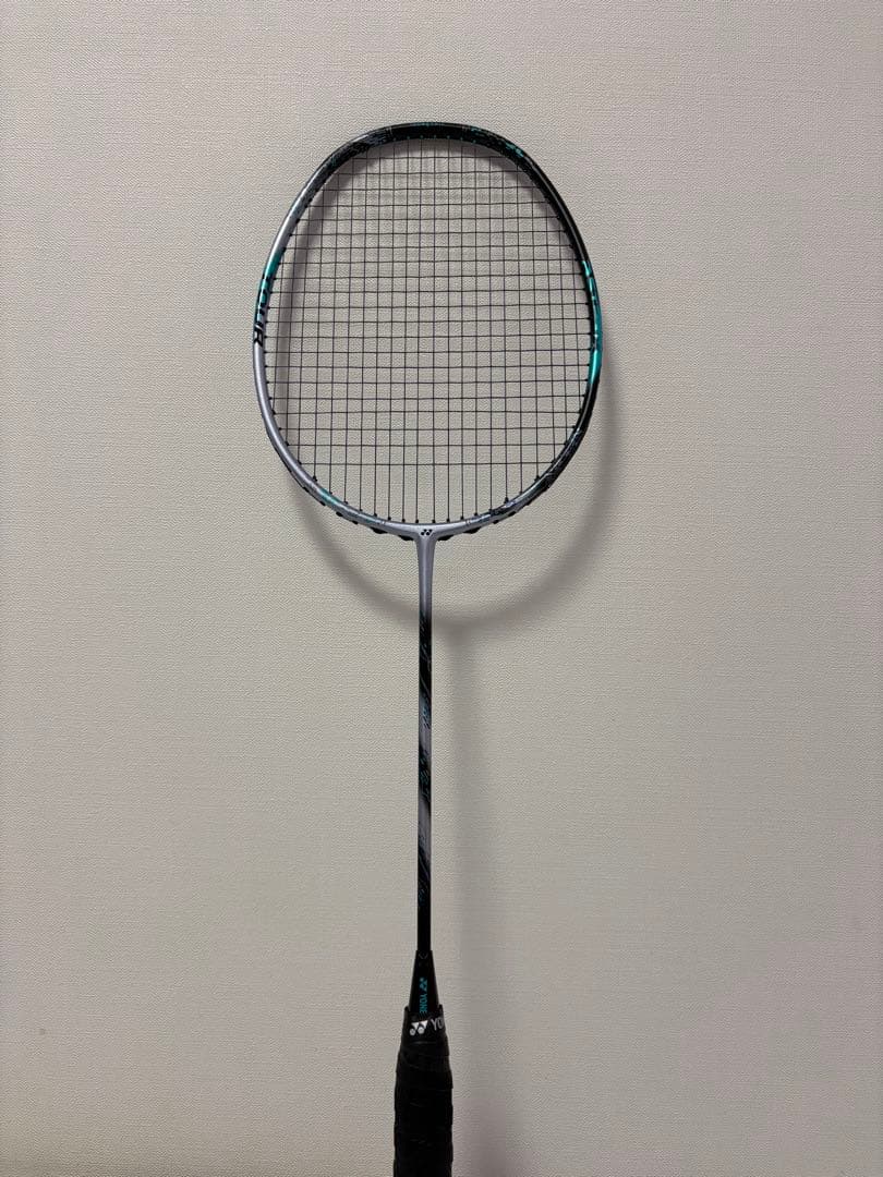 美品 YONEX ASTROX88S ツアー バドミントンラケット ケース付き