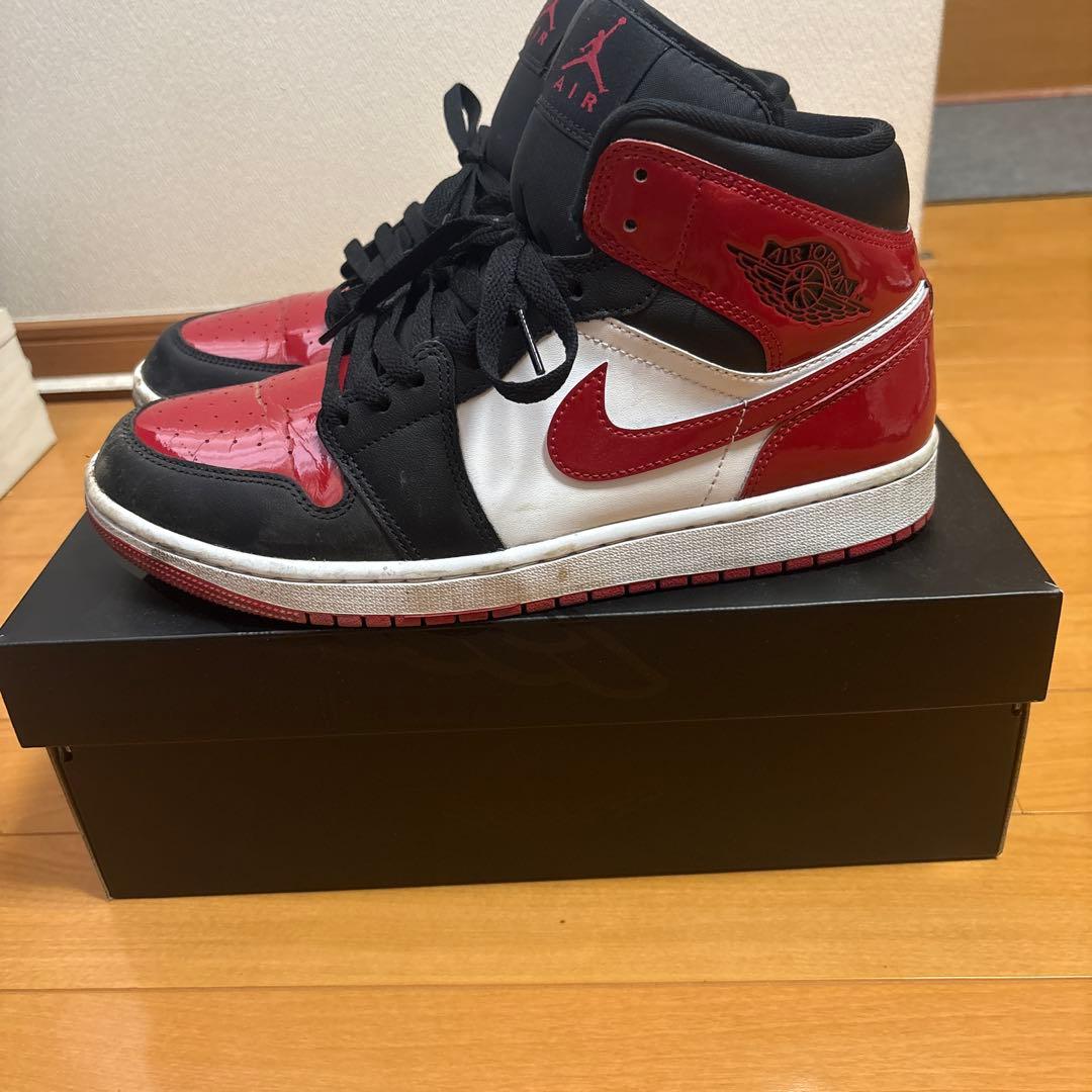AIR JORDAN1 MID SE 赤箱あり27.5