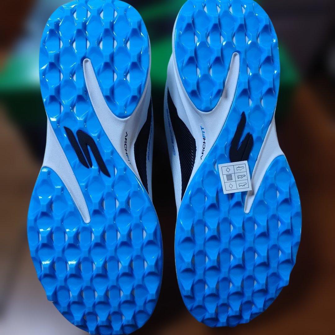 SKECHERS SLIP-INS 　　　メンズゴルフ　　100%防水スニーカー