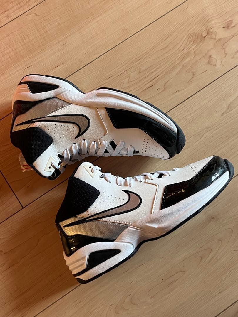 NIKE AIR スニーカー 新品タグ付 軽量 通気性25.5cm 箱付