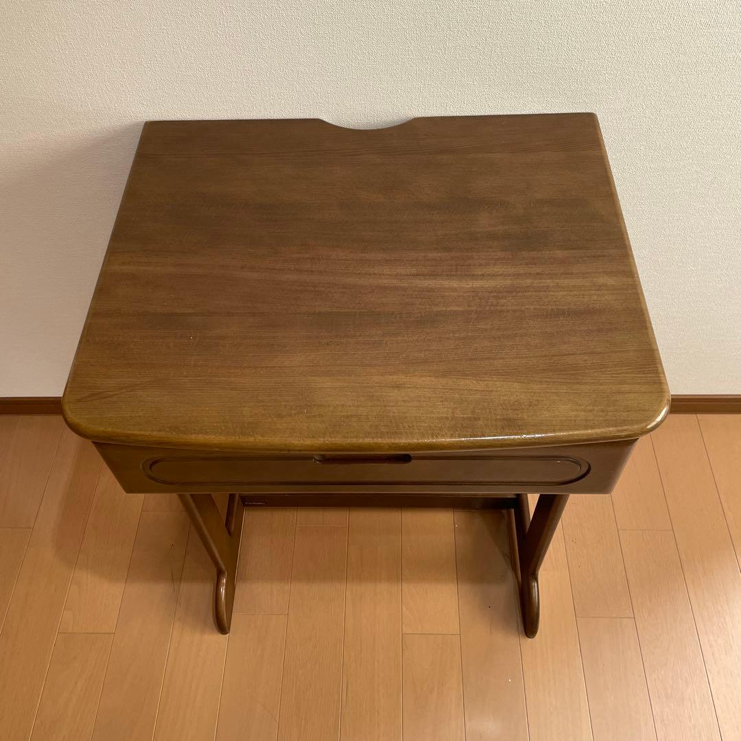 カリモク　デスク