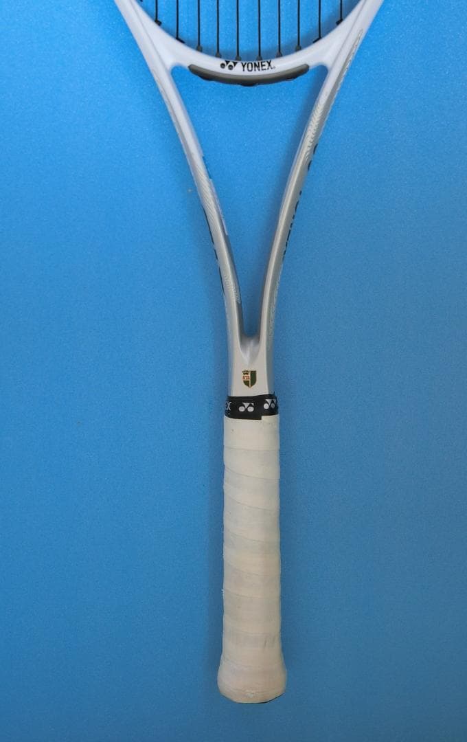 【美品】名器　YONEX ヨネックス NANOFORCE 8V 白 ソフトテニス