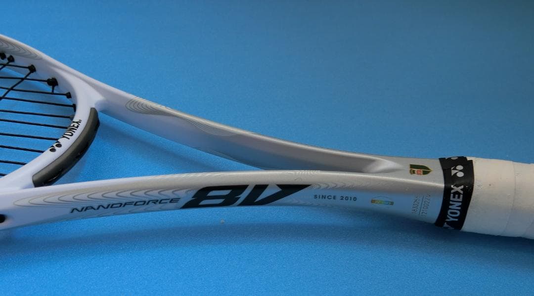【美品】名器　YONEX ヨネックス NANOFORCE 8V 白 ソフトテニス