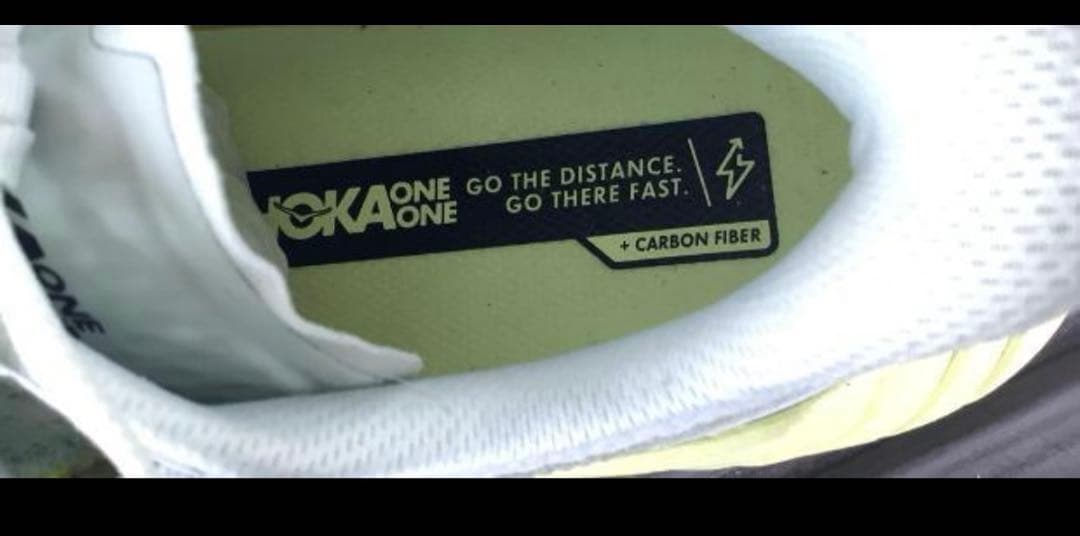ジ*ア様 【値下げ】HOKA ONE ONE　カーボンX2　27.0㎝