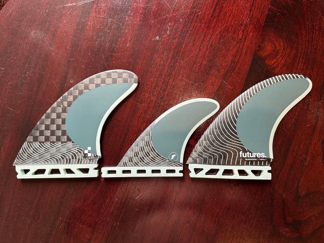 フューチャーフィン　BLACKSTIX TWIN×1