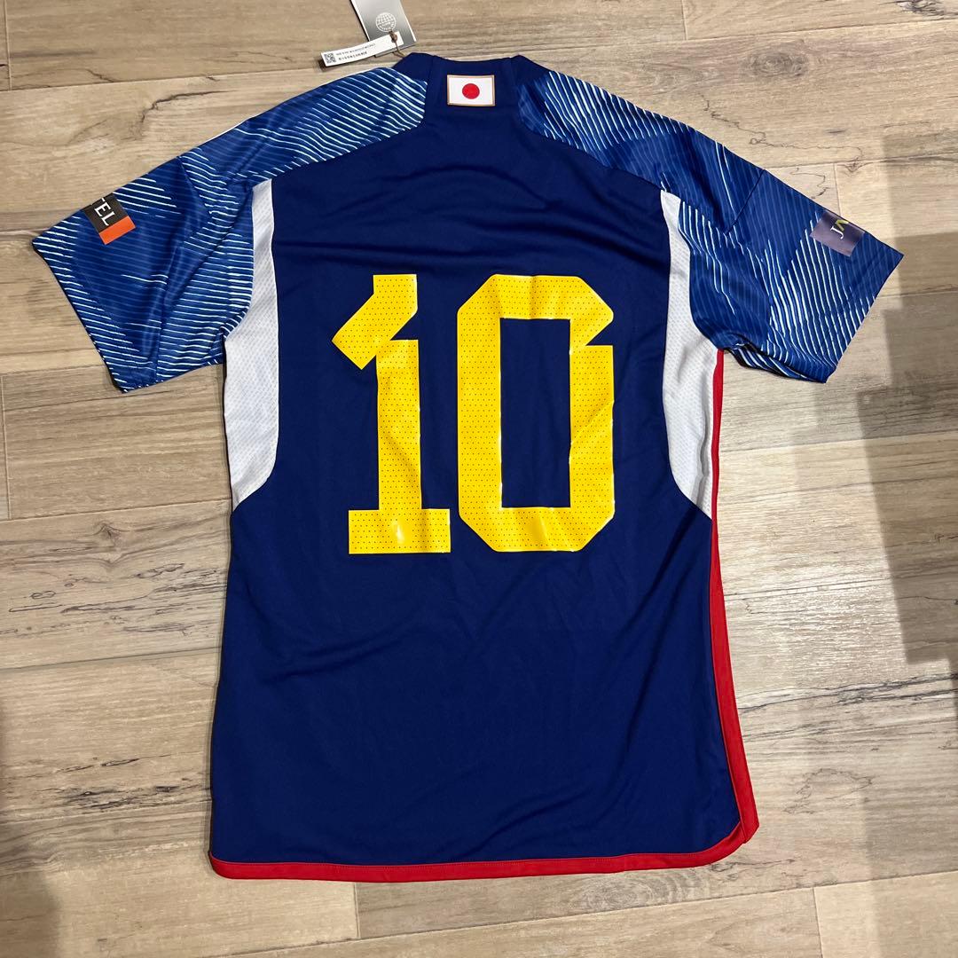 アディダス サッカー日本代表 ホームレプリカユニフォーム Lサイズ HF1845
