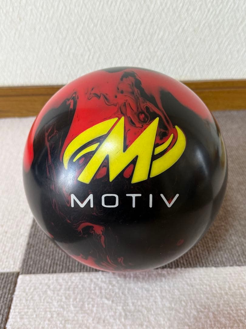 MOTIV LETHAL VENOM リーサルベノム　ボウリングボール