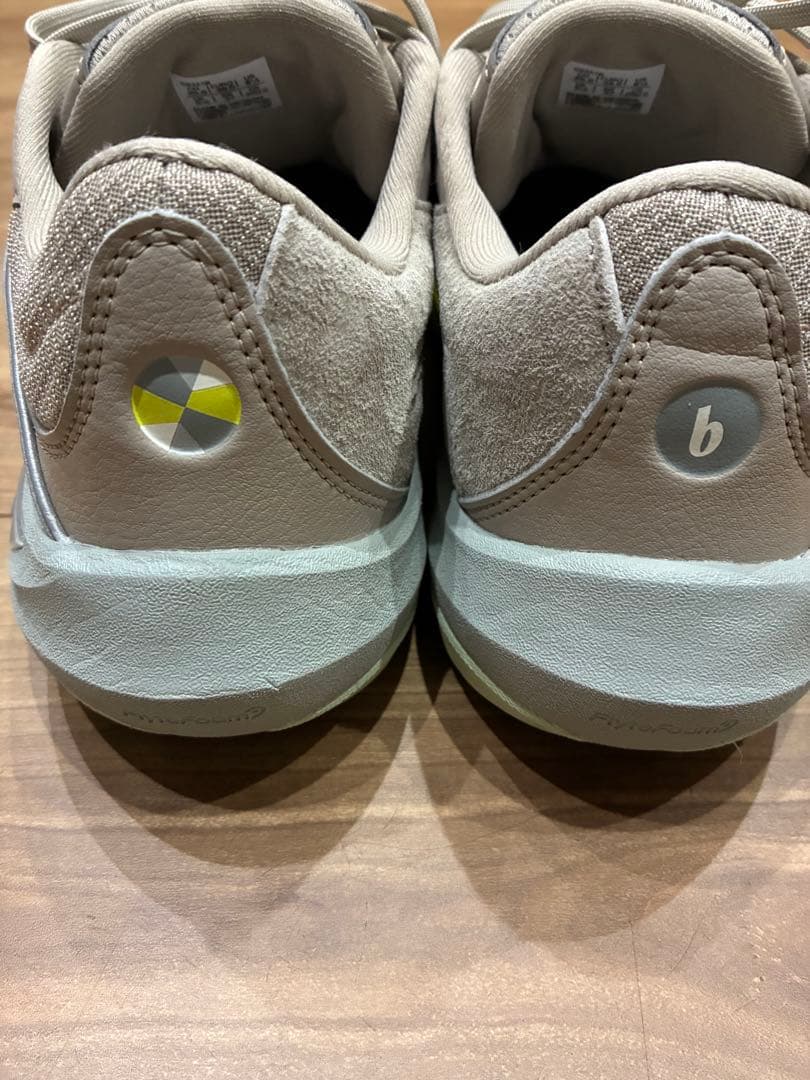 シューズ(男性用) ASICSx ballaholic UNPRE ARS LOW3