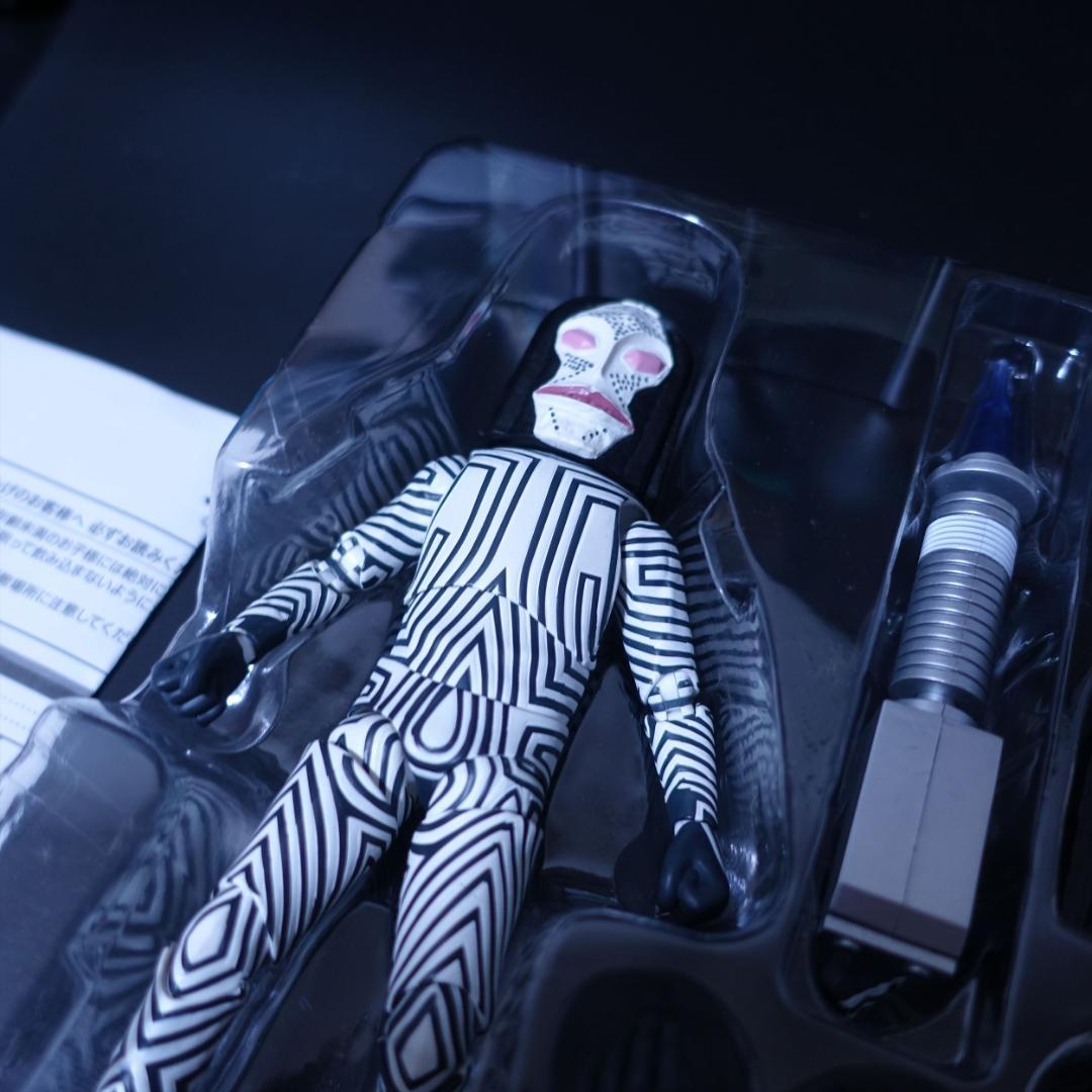 S.H.Figuarts ダダ　ウルトラマン