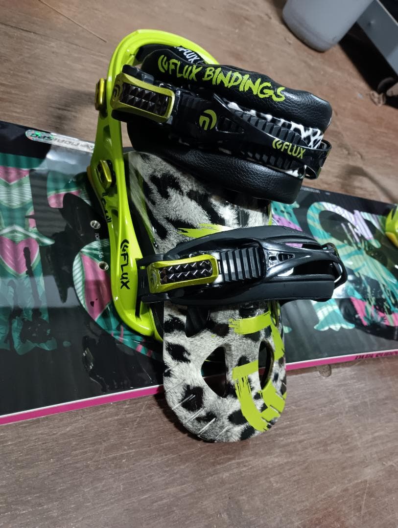値下げ　～スノボ板　YONEX　PARK SHREW ビンディング付