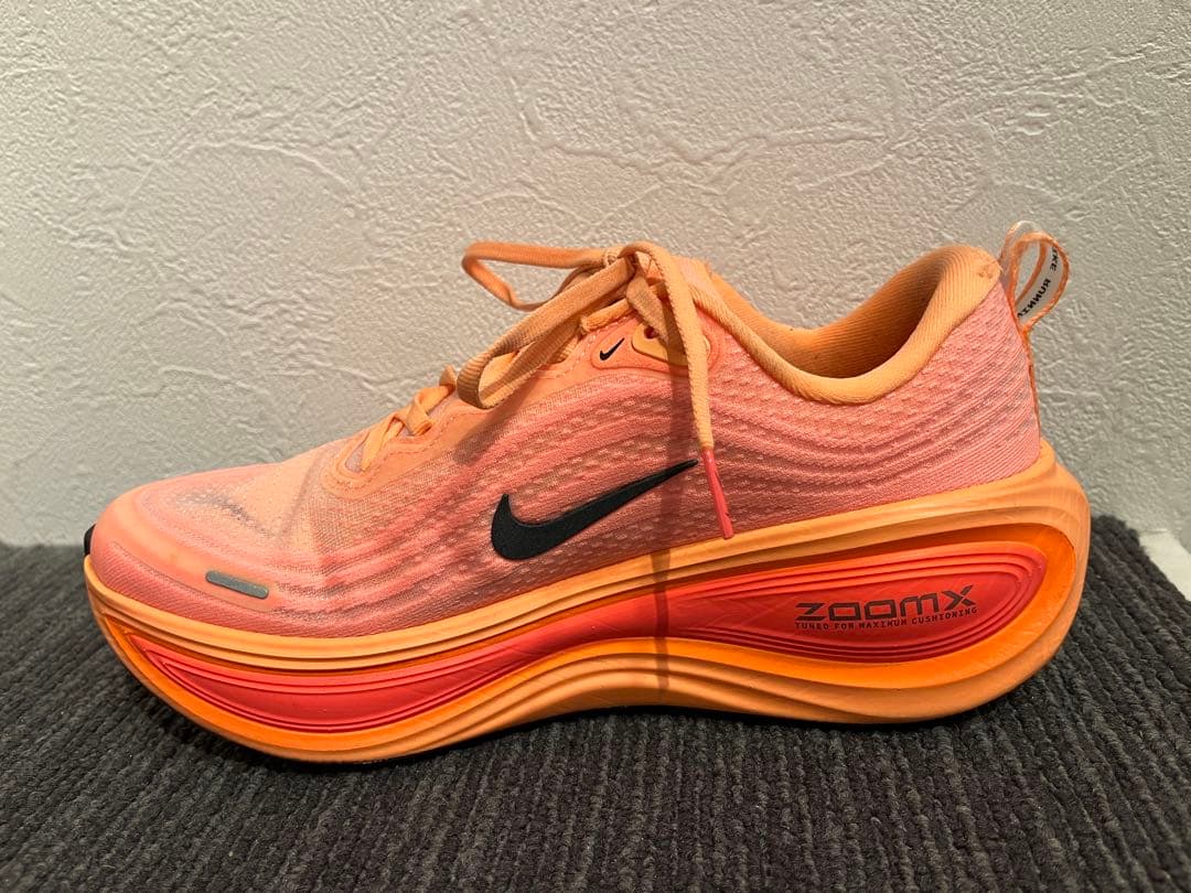 Nike ボメロ プラス ランニング シューズ マラソン 25.5cm