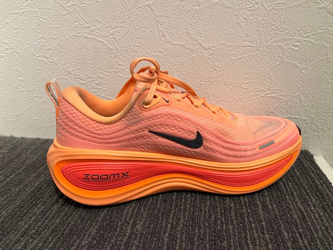Nike ボメロ プラス ランニング シューズ マラソン 25.5cm