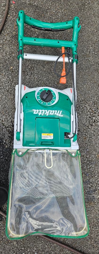 Makita 電動芝刈り機