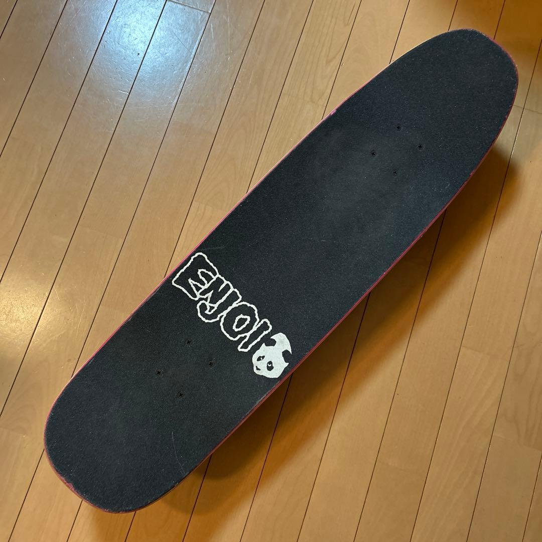 美品 enjoin スケートボード（デッキ裏面 ヒョウ柄カーペット）