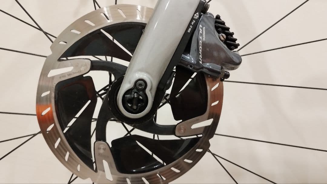 自転車本体 FOCUS IZALCO MAX DISC 9 2019 ULTEGRA Di2