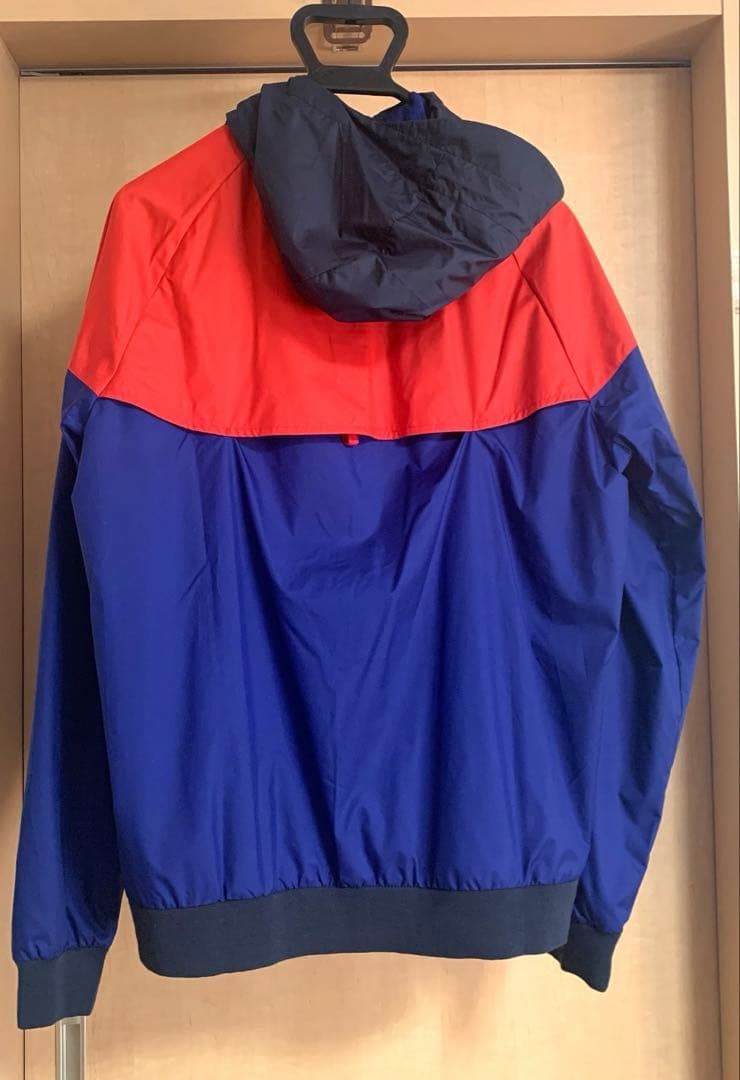 NIKE ナイキ　バルセロナ　ウィンドブレーカー