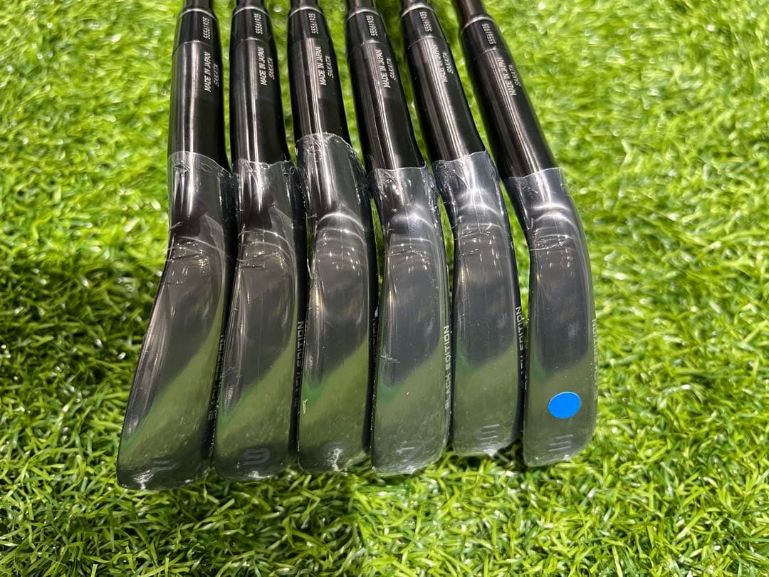 HONMA T//WORLD V BLACK EDITION IRON アイアン
