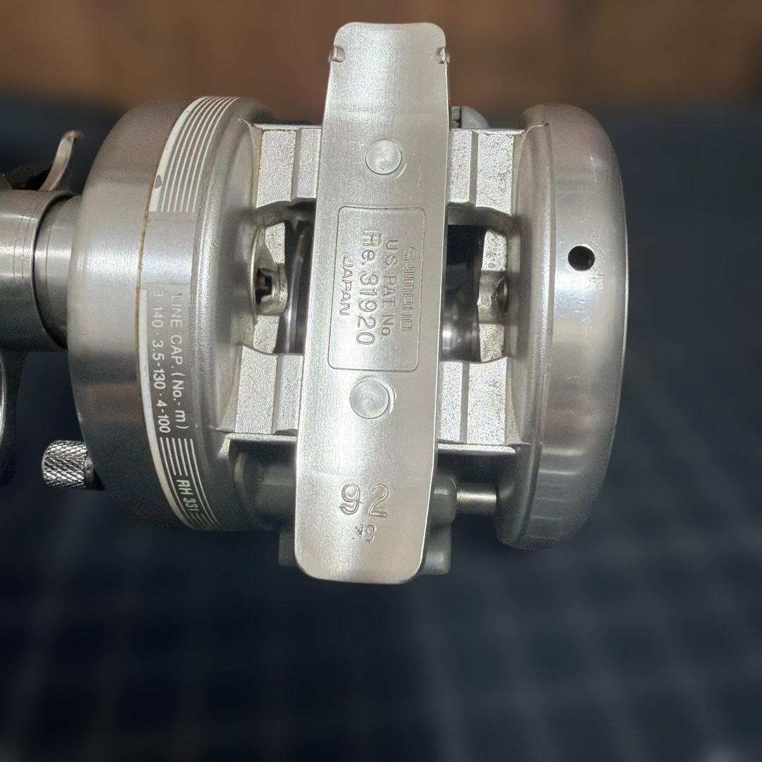 シマノ SHIMANO 初代 92 カルカッタ 100 日本製