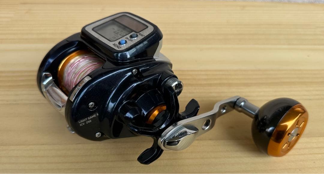 Daiwa LIGHT GAME X ICV 250 ベイトリール ダイワ