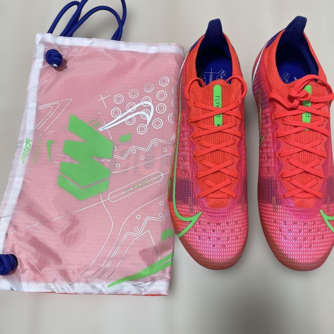 Nike ピンク サッカーシューズ・スパイク