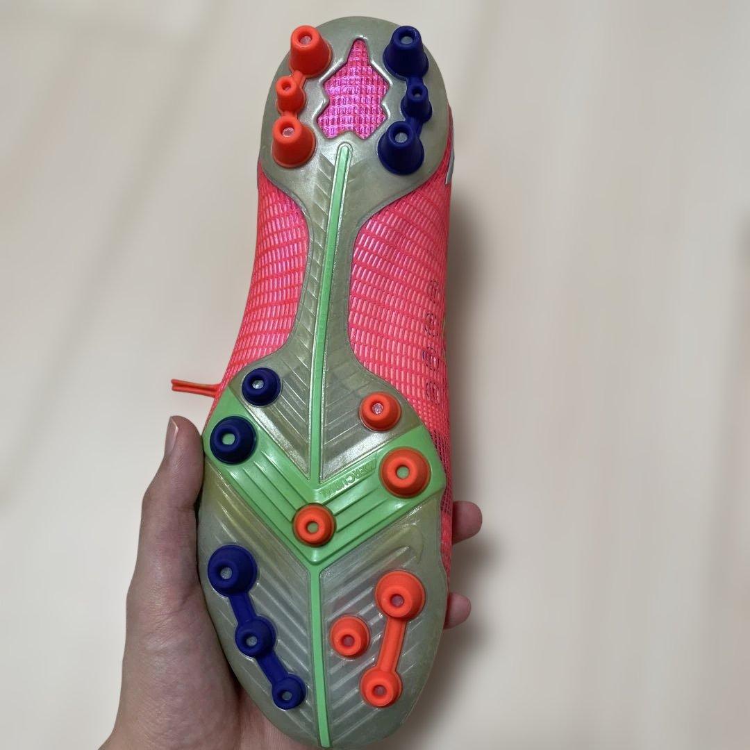 Nike ピンク サッカーシューズ・スパイク