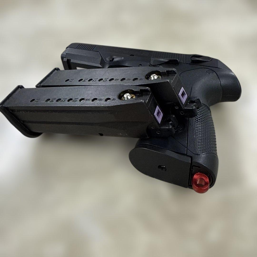 ⑥東京マルイ PX4　ガスブローバックガン