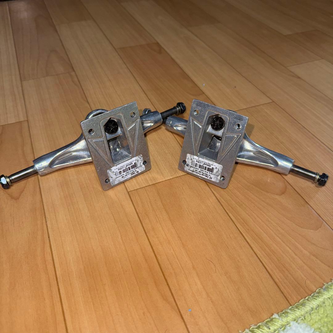 Thunder トラック　148 Polish 未使用