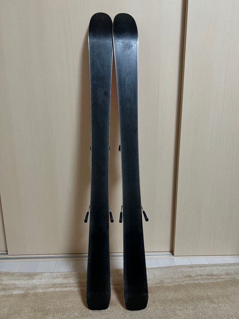 【美品】キッズ用 スキー板106cmスキー靴20cm ストックの4点セットです。